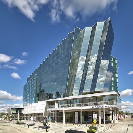 Doubletree By Hilton Edmonton Downtown Otel Dış mekan fotoğraf
