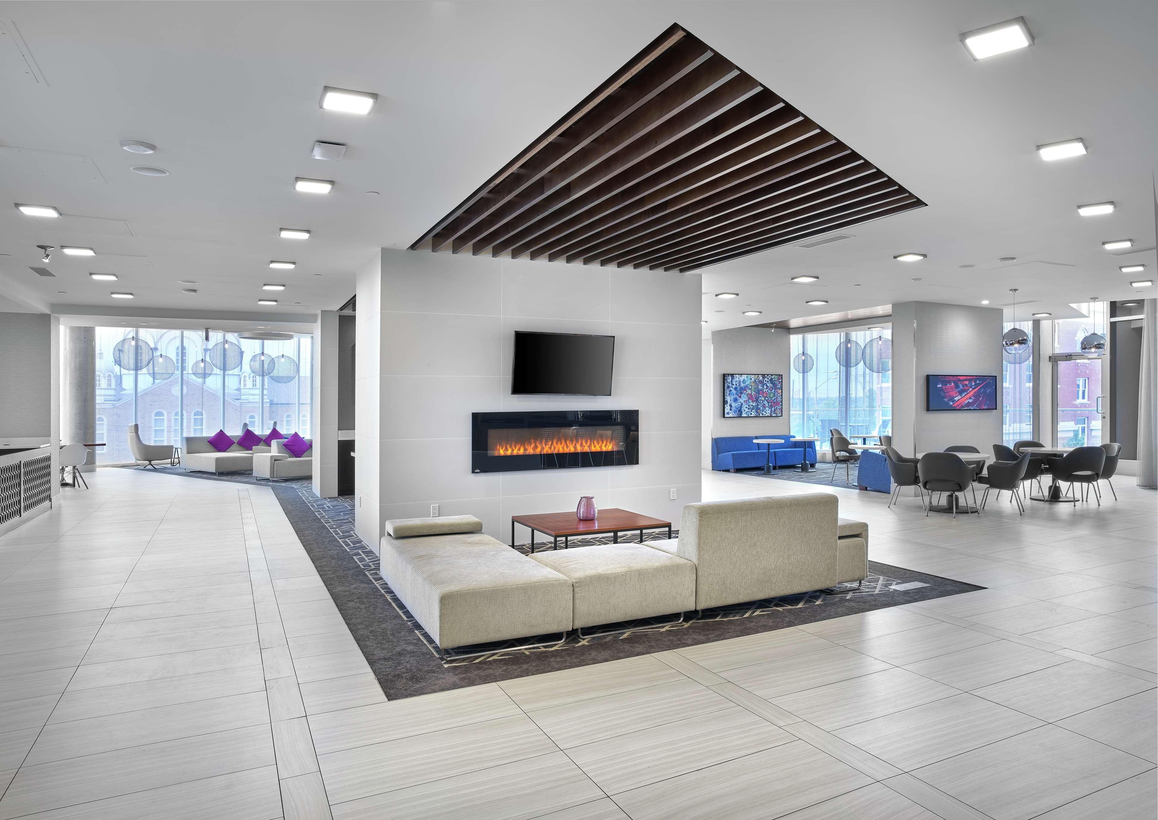 Doubletree By Hilton Edmonton Downtown Otel Dış mekan fotoğraf
