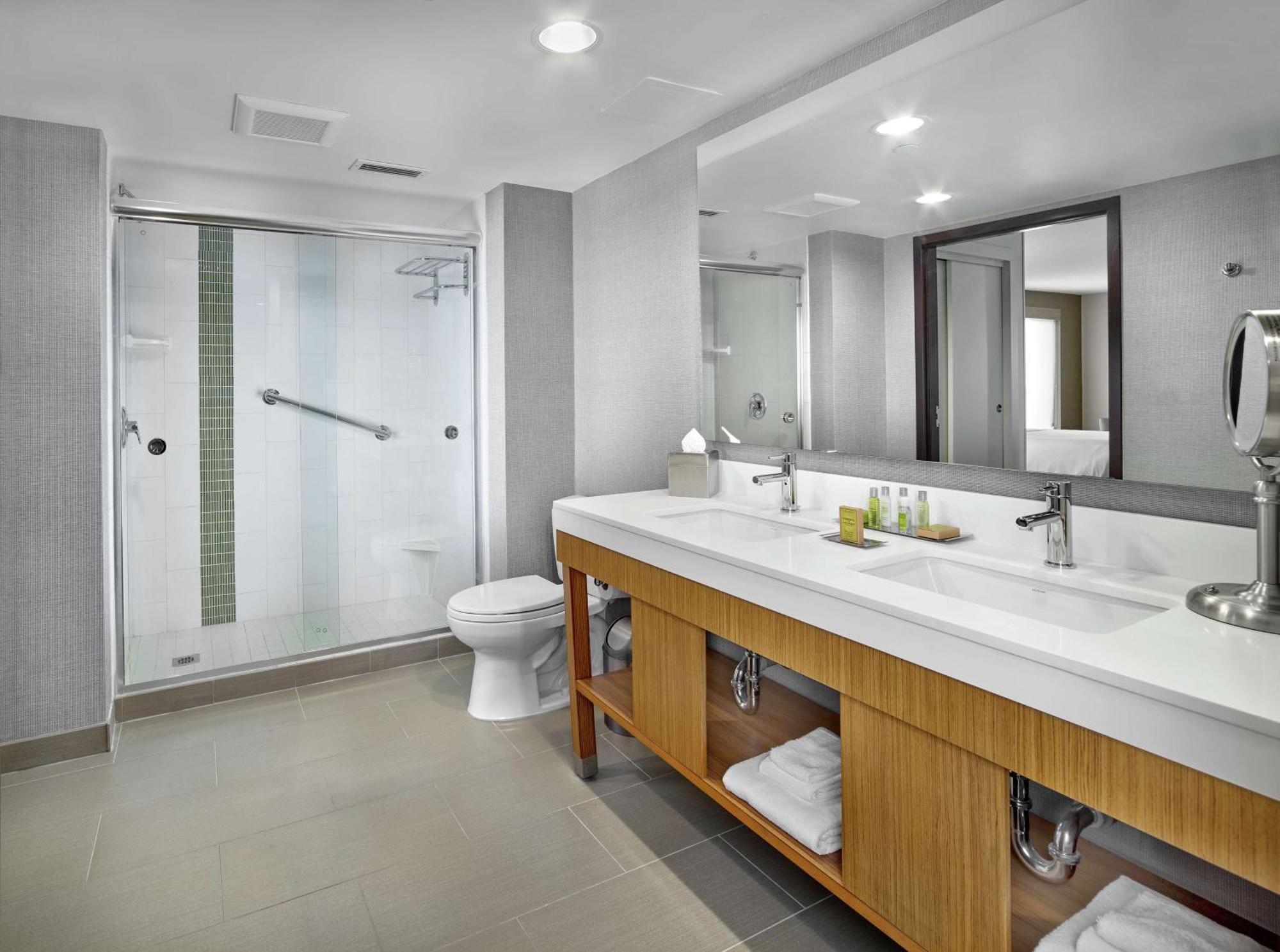 Doubletree By Hilton Edmonton Downtown Otel Dış mekan fotoğraf