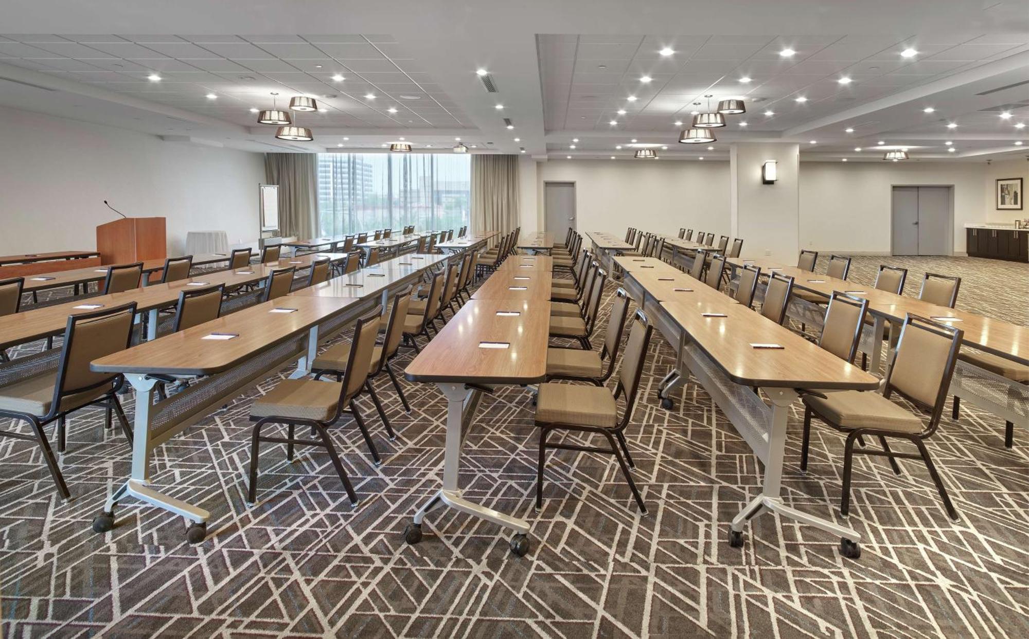 Doubletree By Hilton Edmonton Downtown Otel Dış mekan fotoğraf