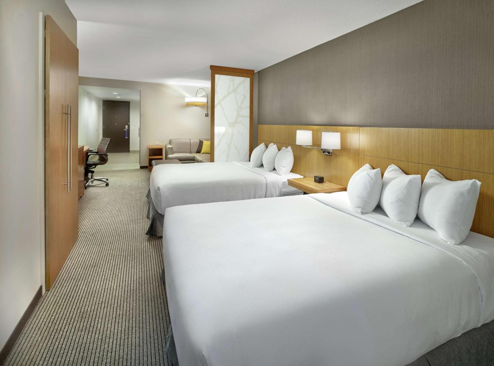 Doubletree By Hilton Edmonton Downtown Otel Dış mekan fotoğraf