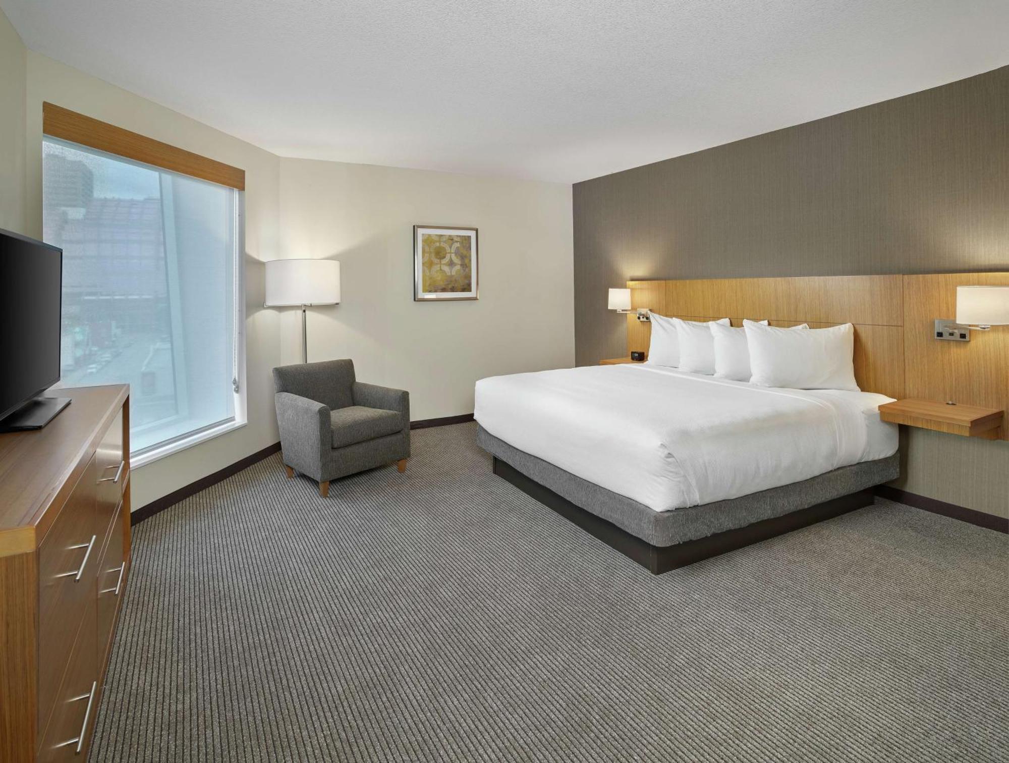 Doubletree By Hilton Edmonton Downtown Otel Dış mekan fotoğraf