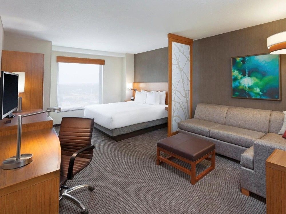 Doubletree By Hilton Edmonton Downtown Otel Dış mekan fotoğraf