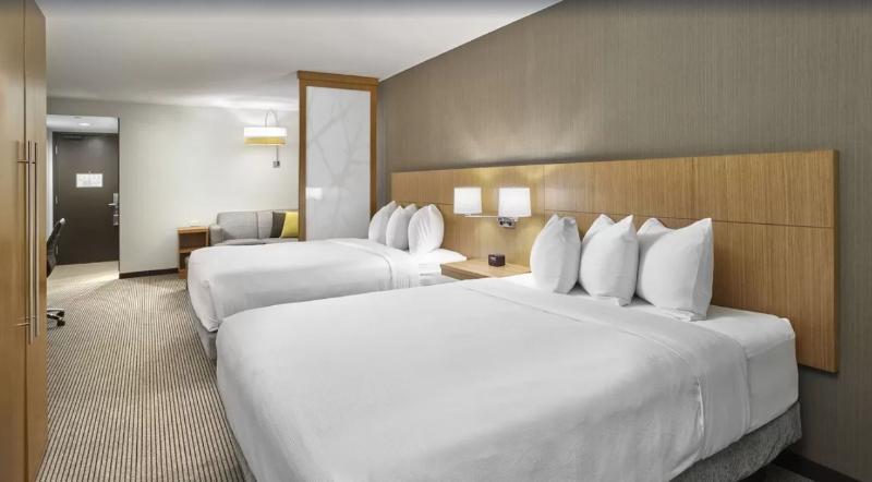 Doubletree By Hilton Edmonton Downtown Otel Dış mekan fotoğraf